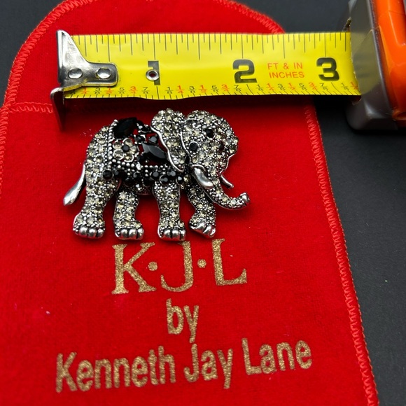 Vintage Kenneth Jay Lane Sparkling Elephant Brooch - Picture 6 of 6